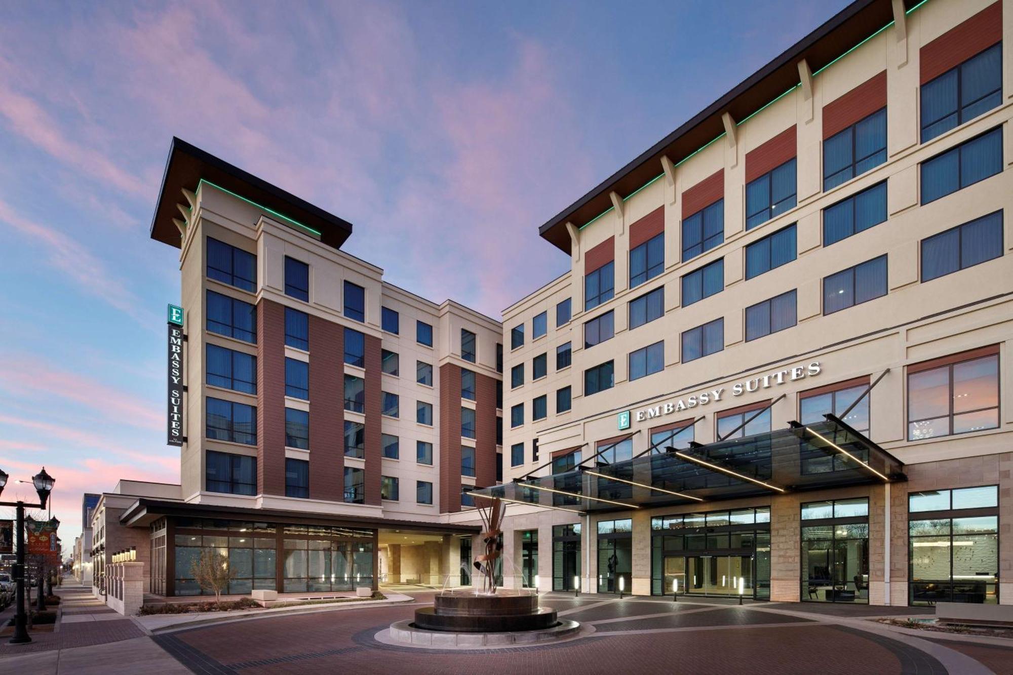 Embassy Suites Amarillo Downtown Exterior foto
